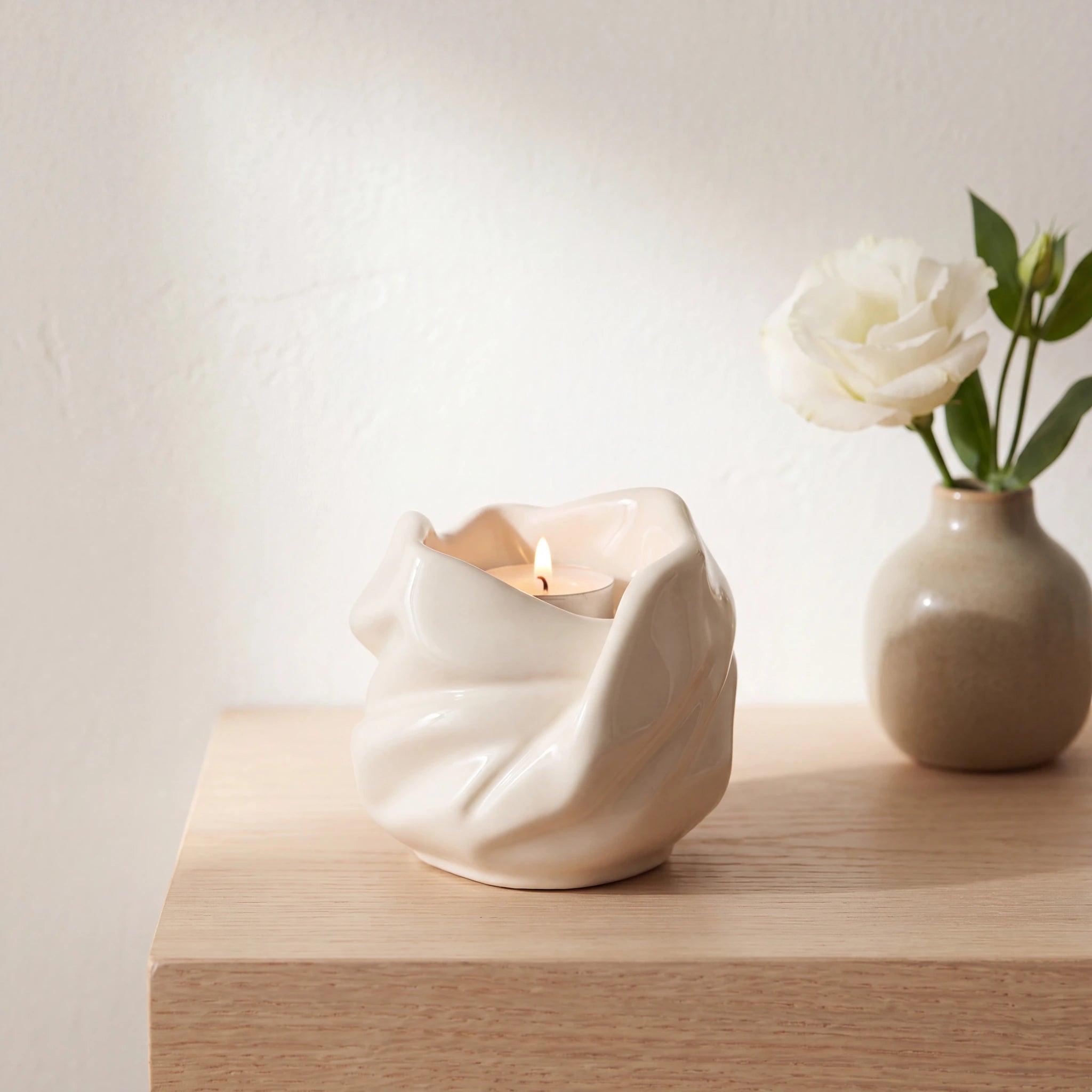 Comfort-Candle-Small-Urn-for-Ashes-in-Cream-keepsake_bud_vase