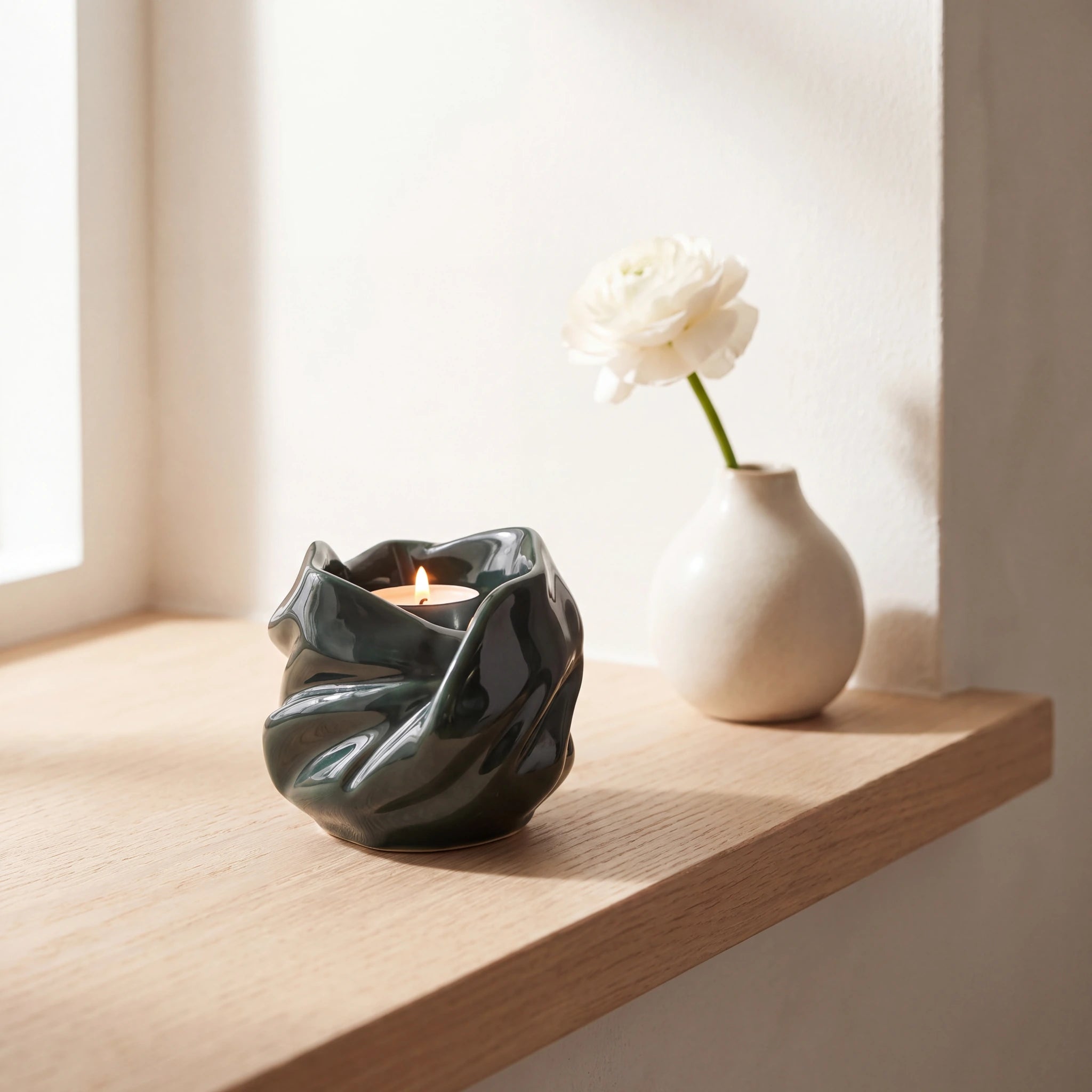 Comfort-Candle-Small-Urn-for-Ashes-in-Green-keepsake_bud_vase