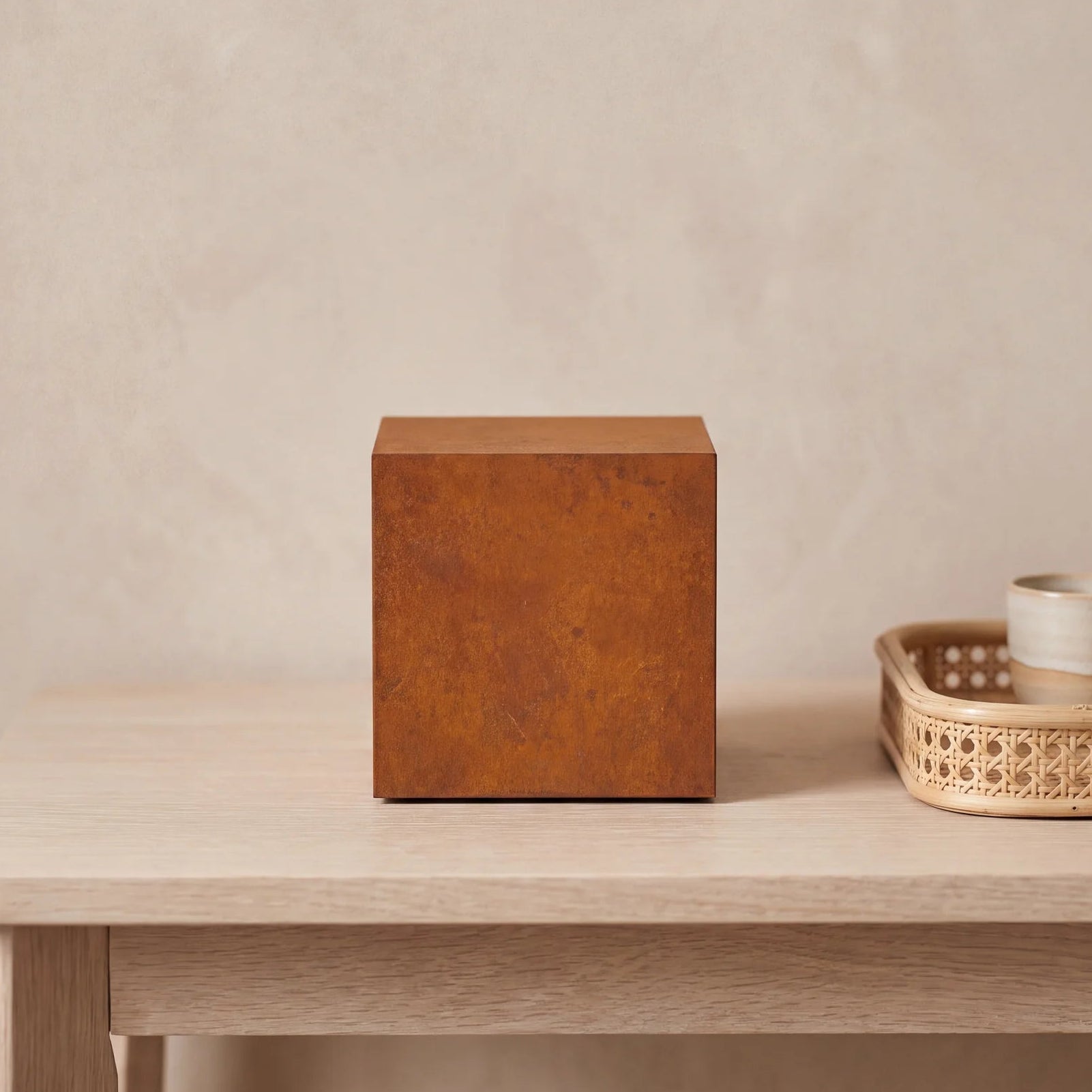 Cube-Extra-Small-Urn-for-Ashes-in-Corten-Steel-Cane-Tray