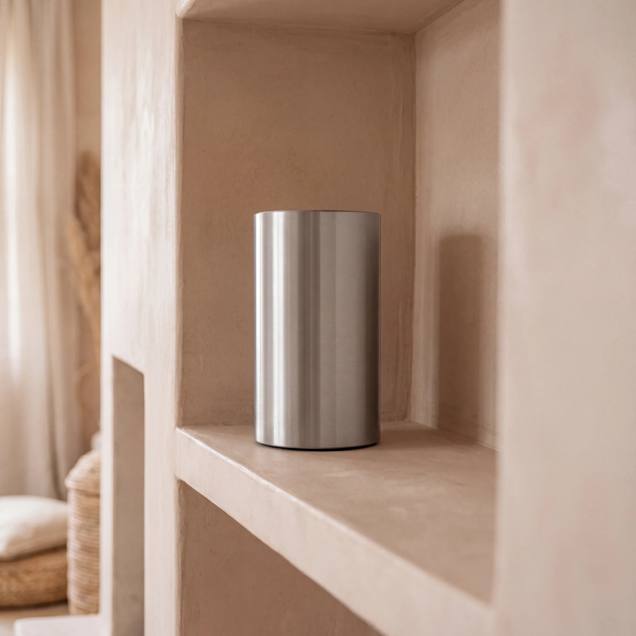 Cylinder-Adult-Cremation-Urn-for-Ashes-in-Stainless-Steel-amto_alcove
