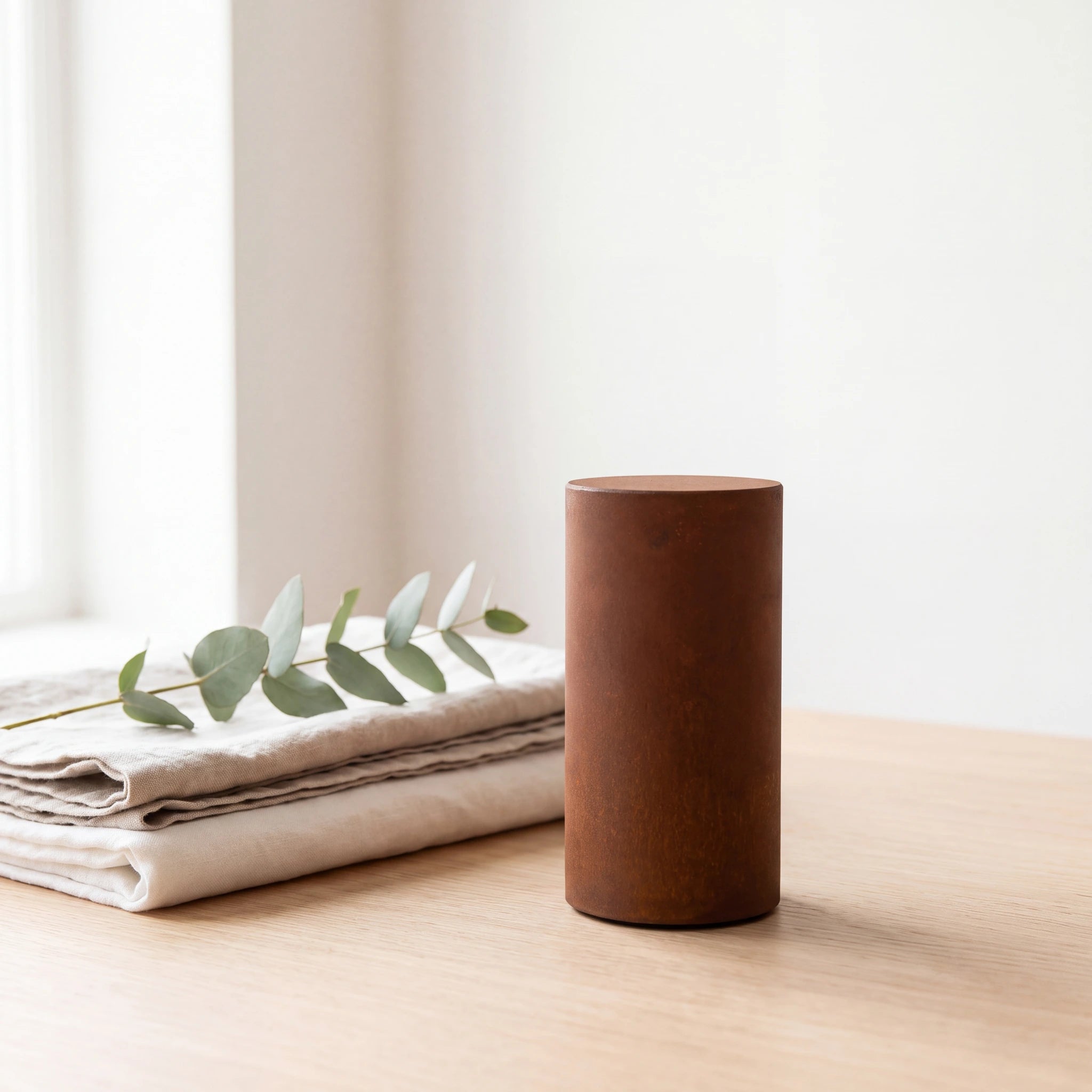 Cylinder-Small-Urn-for-Ashes-in-Corten-Steel-Folded-Linen