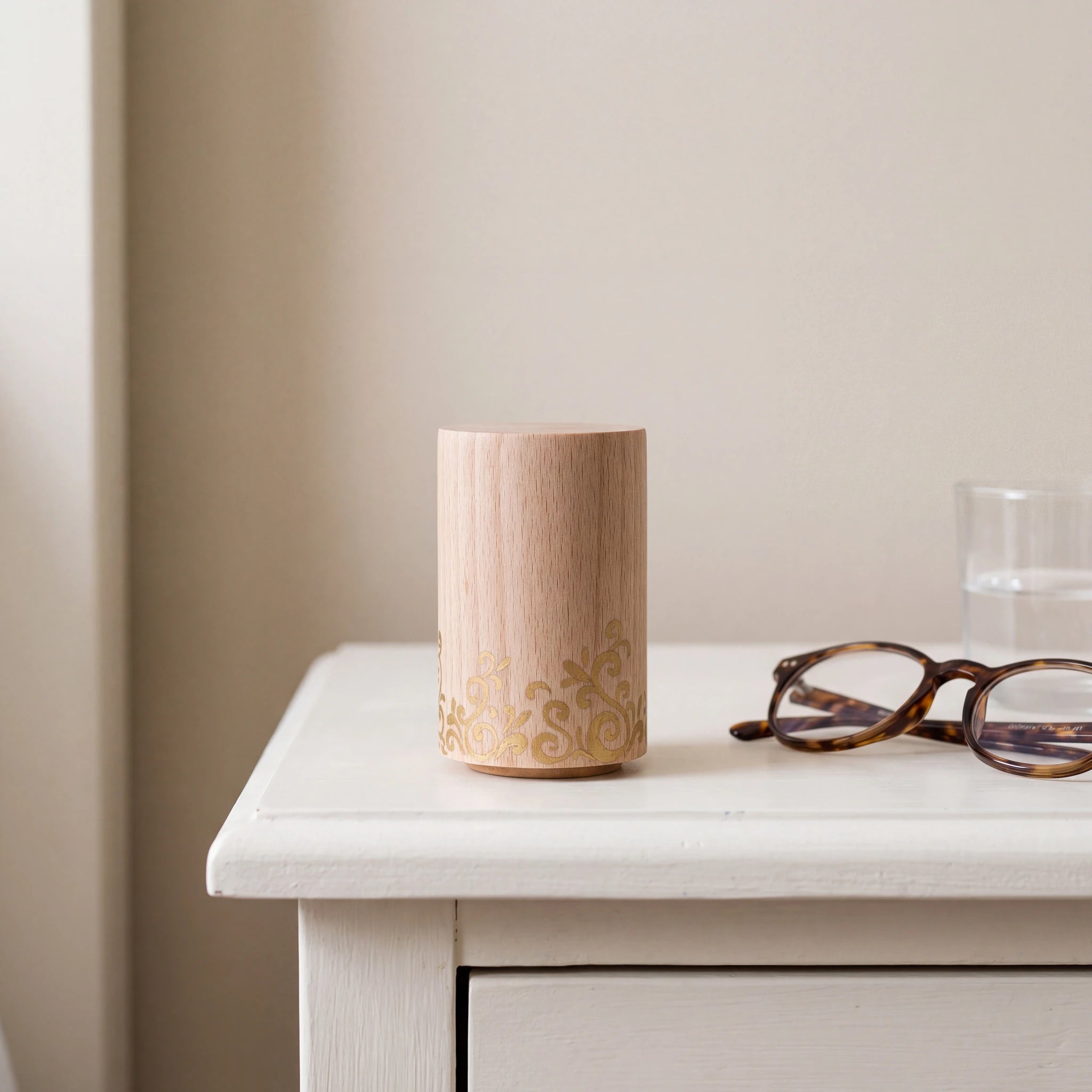 Cylinder-Wooden-Keepsake-Urn-for-Ashes-with-Gold-Detail-keepsake_bedside_glasses