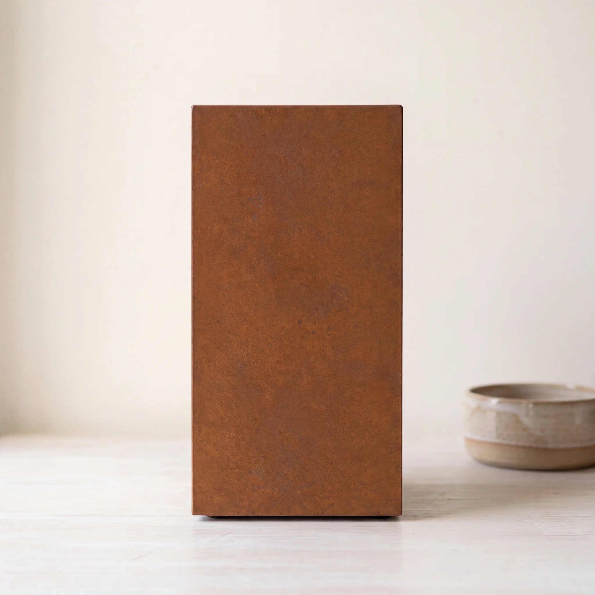 Dimension-Pet-Urn-for-Ashes-in-Corten-Steel-pet_bowl_ledge