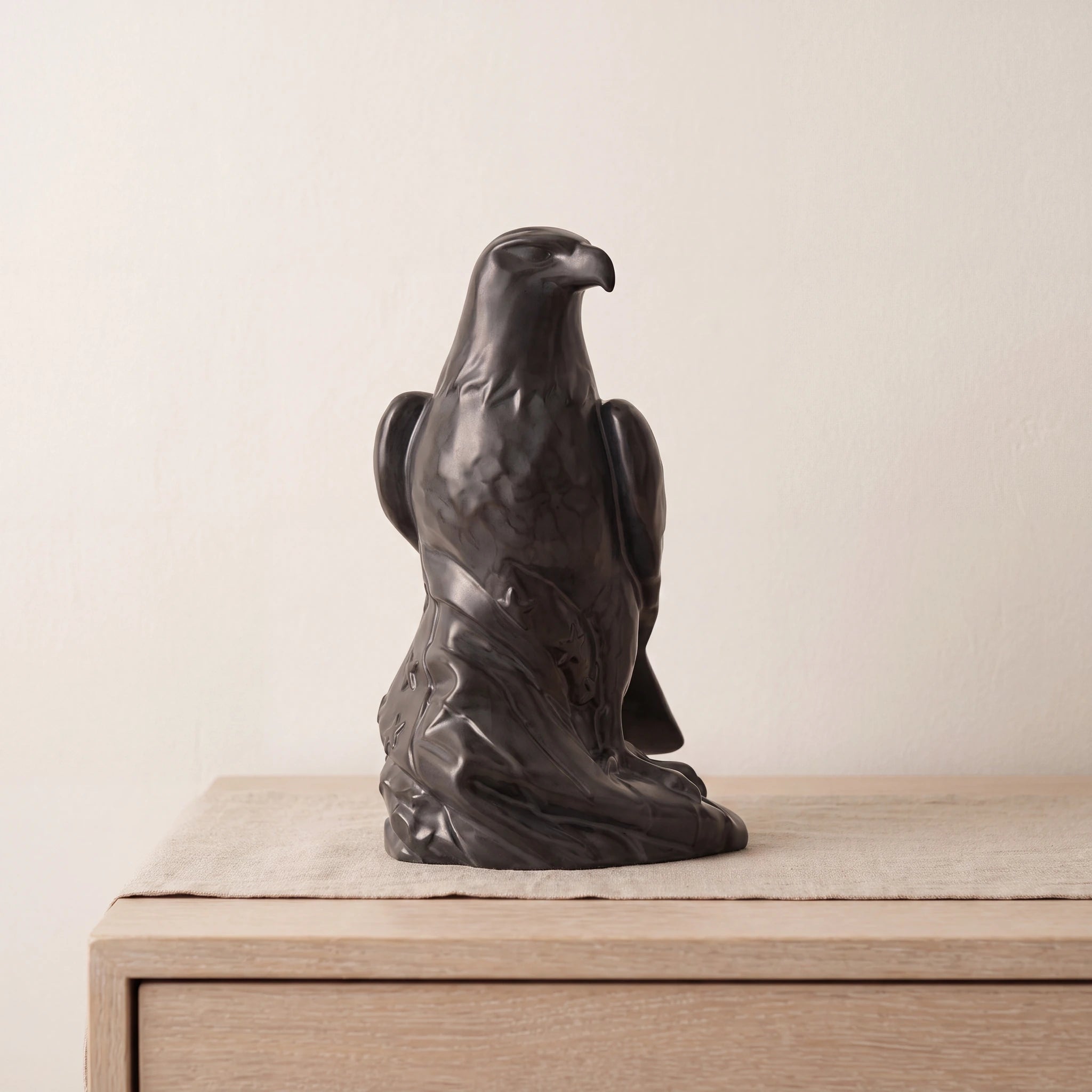 Eagle Adult Cremation Urn for Ashes in Matte Black
