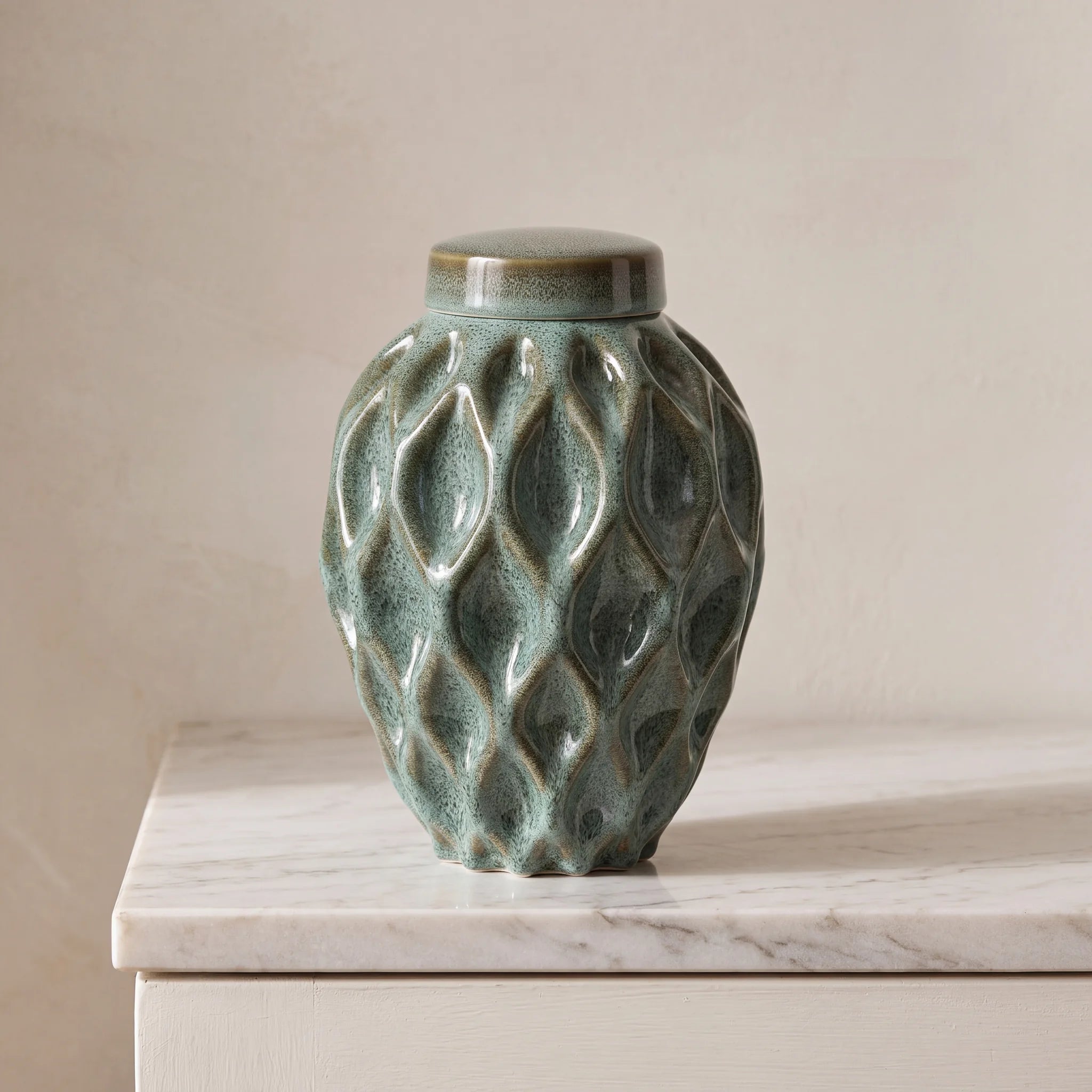 Echo Adult Cremation Urn for Ashes in Oily Green