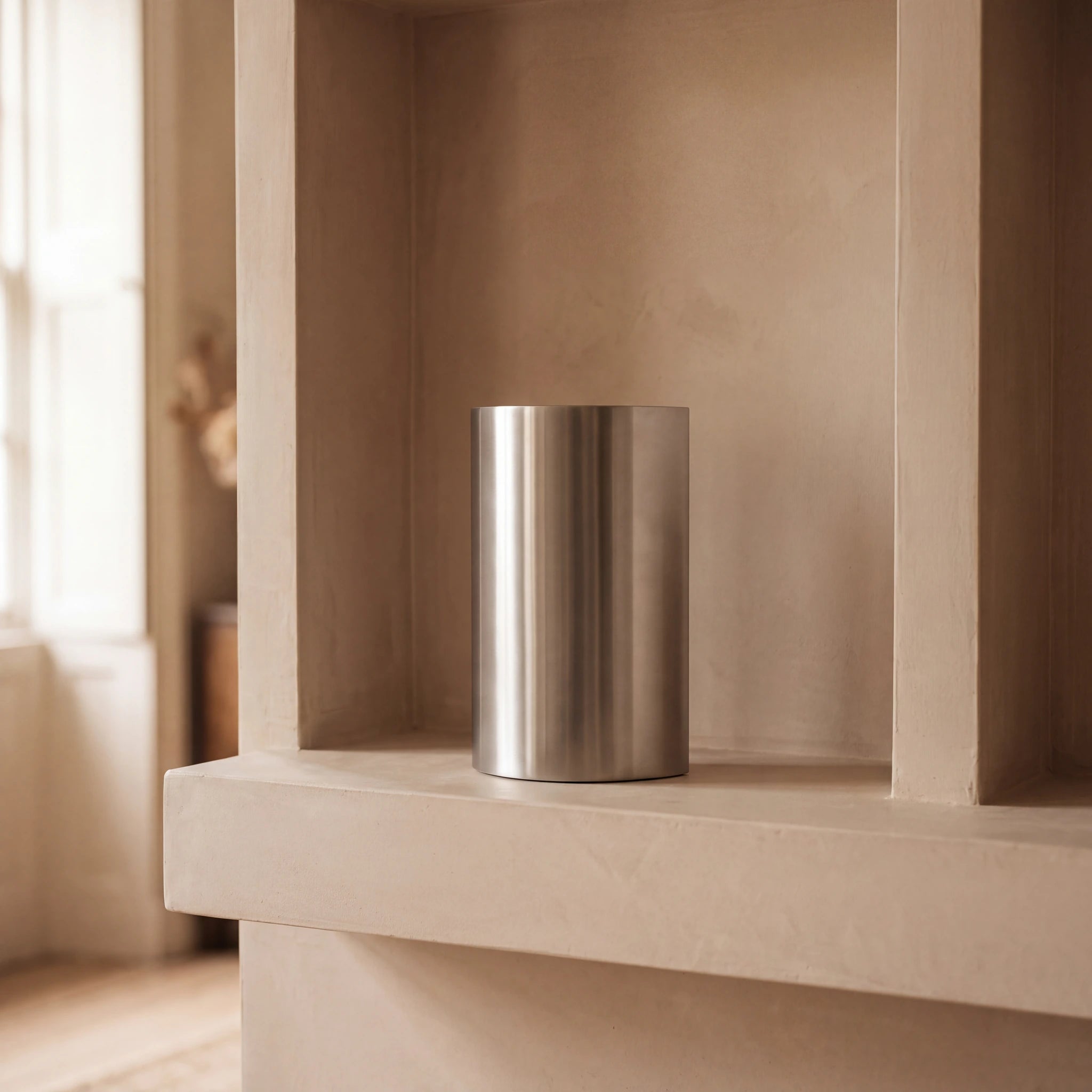 Ellipse-Medium-Urn-for-Ashes-in-Stainless-Steel-amto_alcove