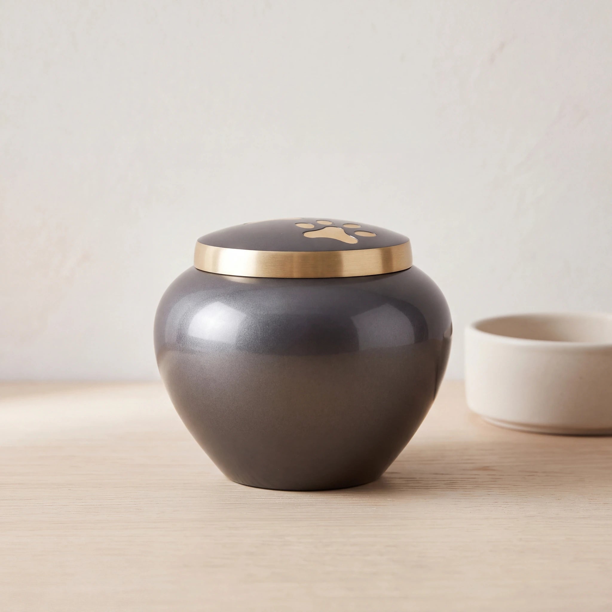Eternal-Pawprints-Pet-Urn-for-Ashes-Medium-pet_bowl_ledge