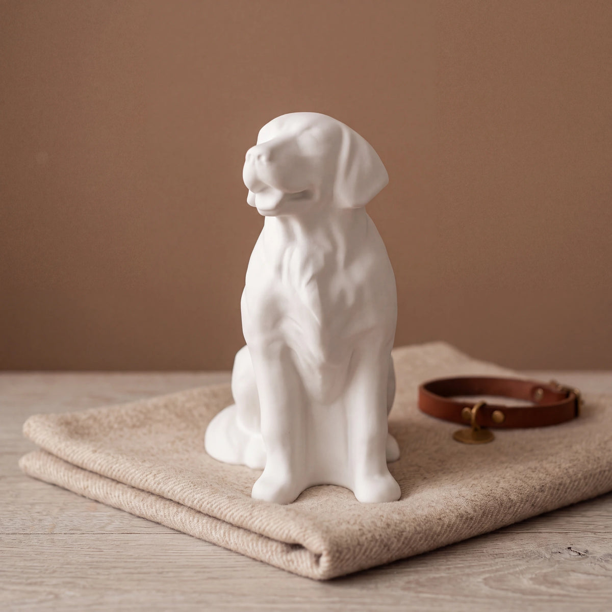 Golden-Retriever-Pet-Urn-for-Ashes-in-Matte-White-pet_blanket_fold