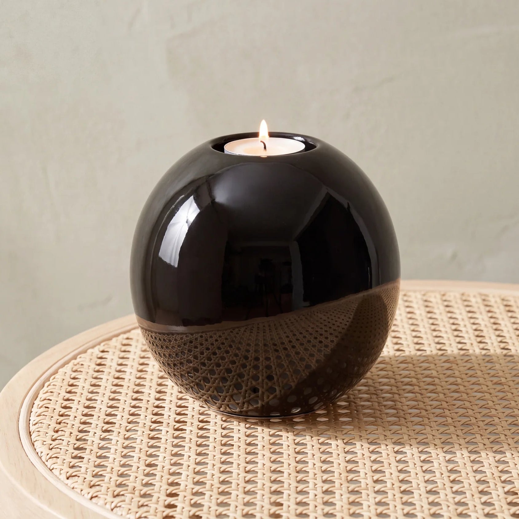 Harmony Adult Cremation Urn for Ashes in Glossy Black