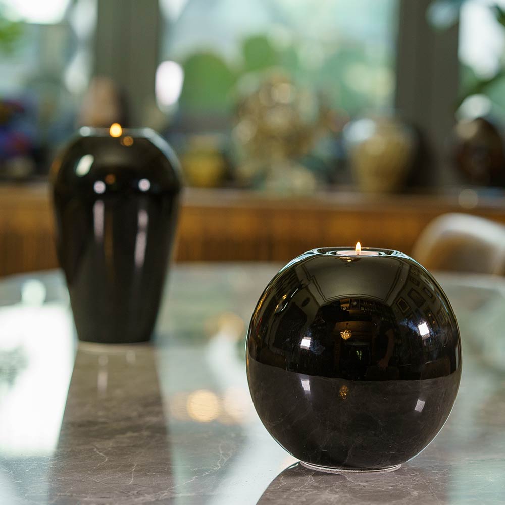 Harmony Adult Cremation Urn for Ashes in Glossy Black Front View_fba d f aaf edcce