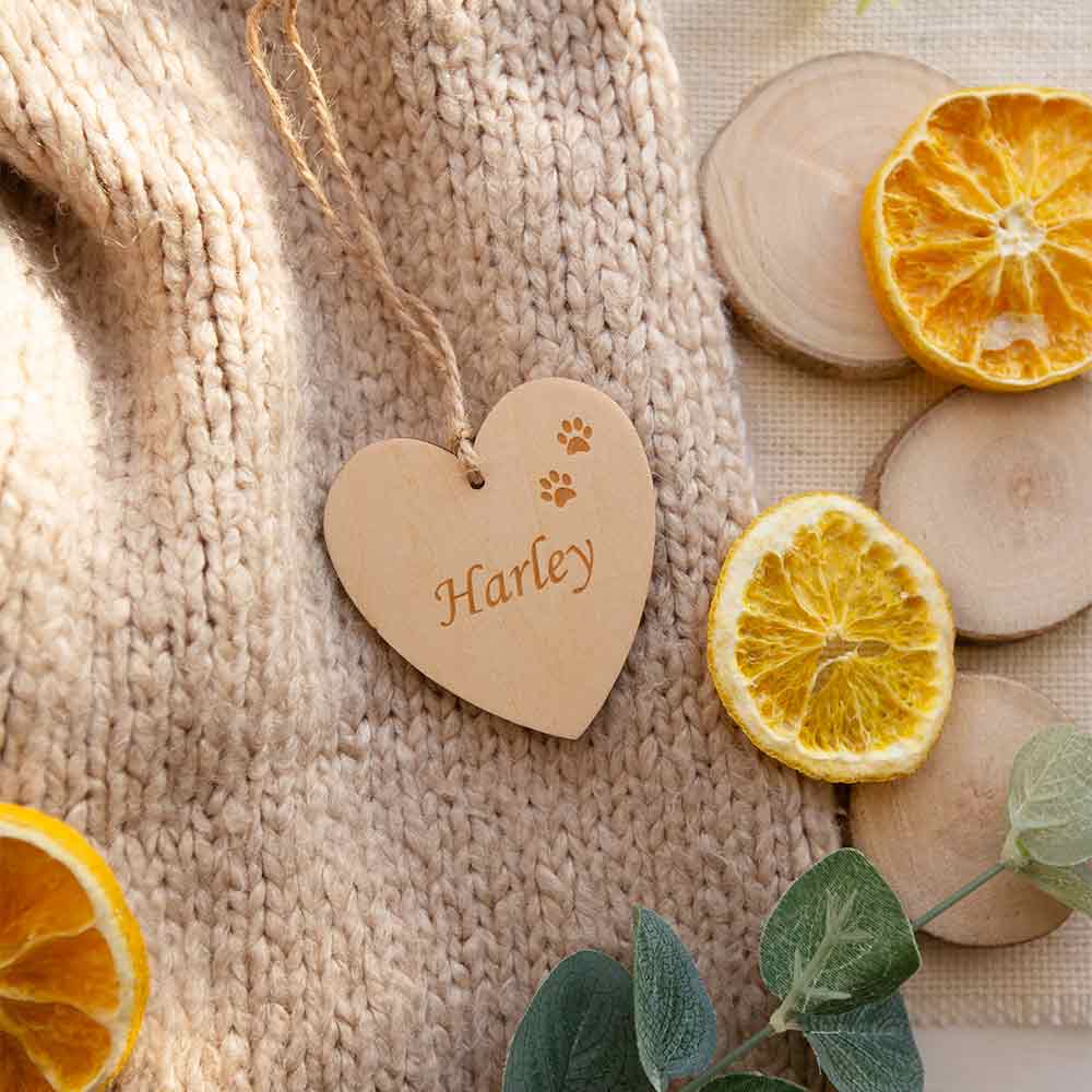 Heart Message Tag with Name and Paws Front View