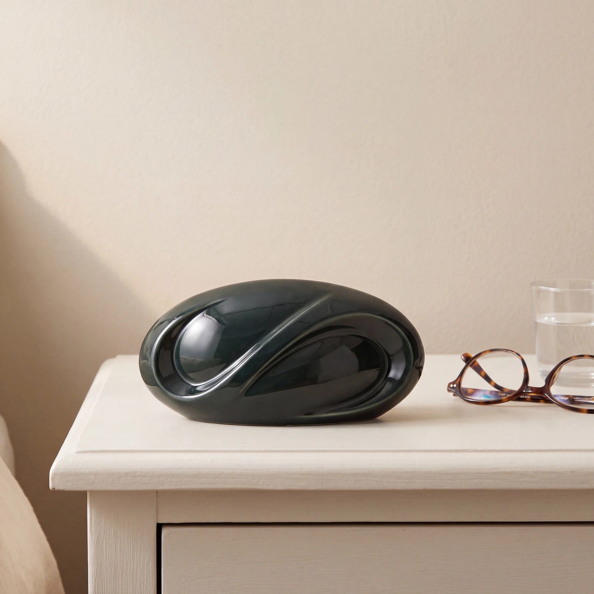 Infinity Small Urn for Ashes in Green