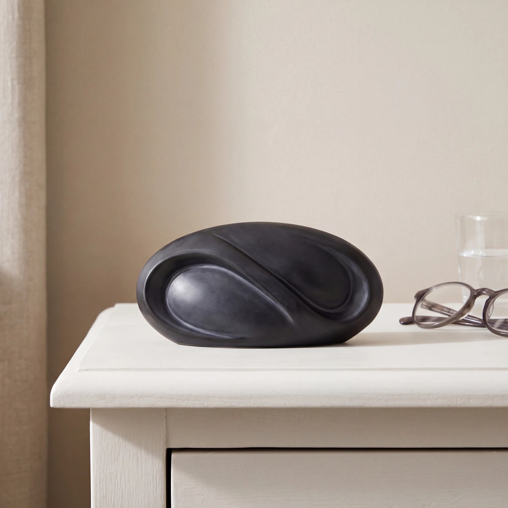 Infinity Small Urn for Ashes in Matte Black