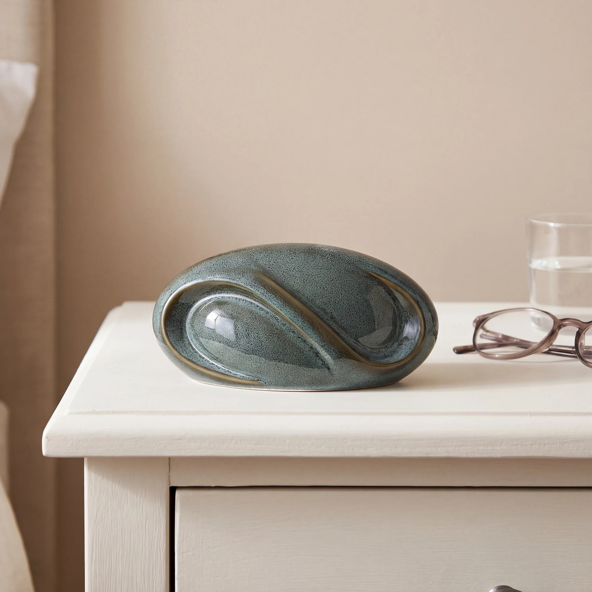 Infinity Small Urn for Ashes in Oily Green