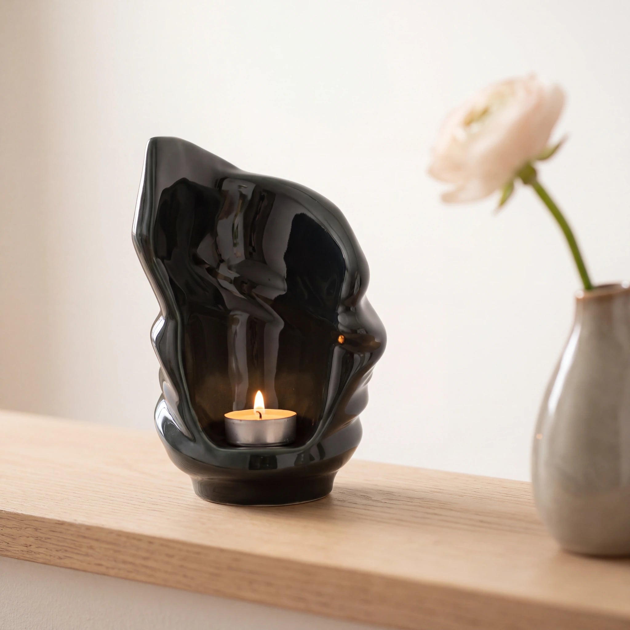 Light-Small-Urn-for-Ashes-in-Green-keepsake_bud_vase