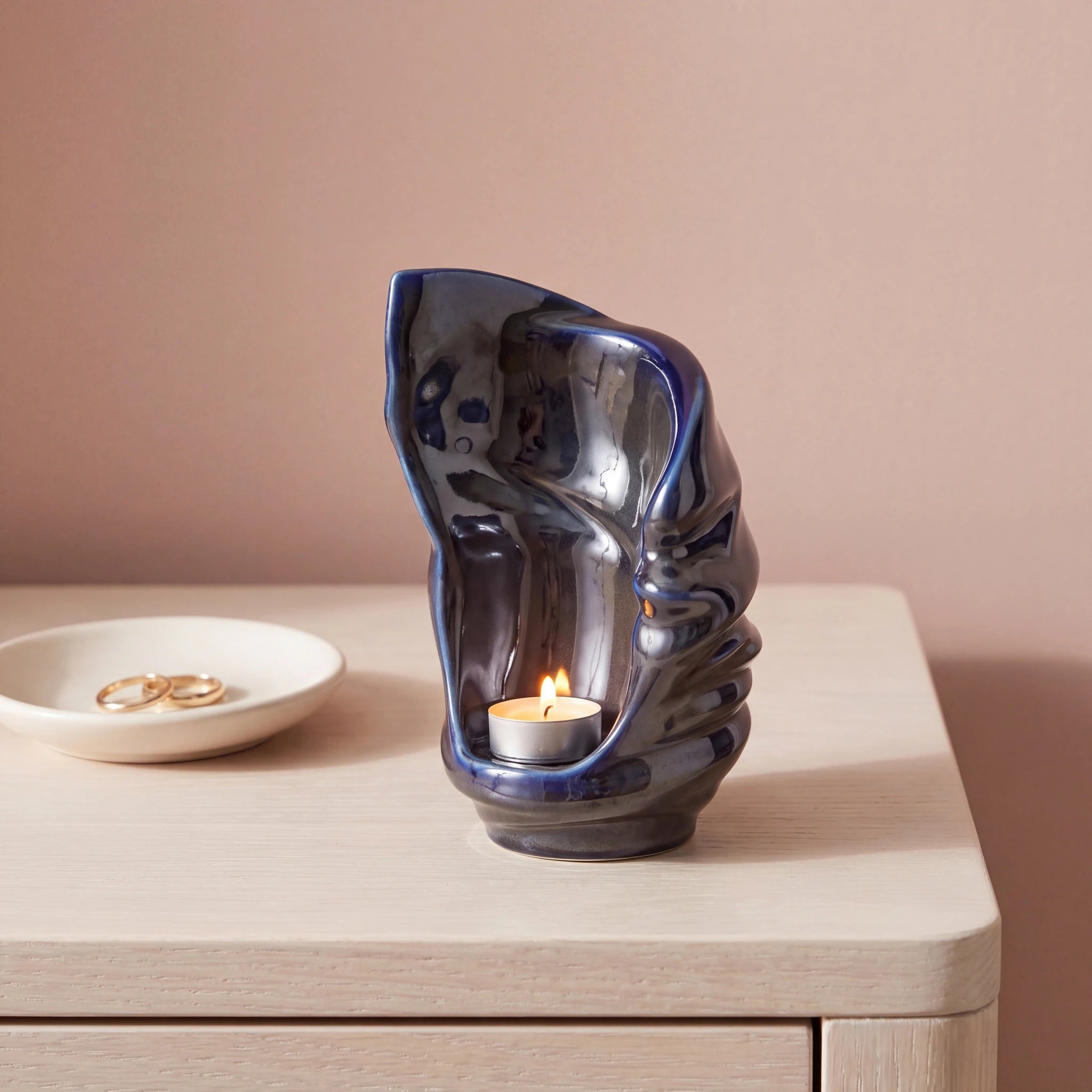 Light-Small-Urn-for-Ashes-in-Metallic-Blue-keepsake_ring_dish-Left-Angle