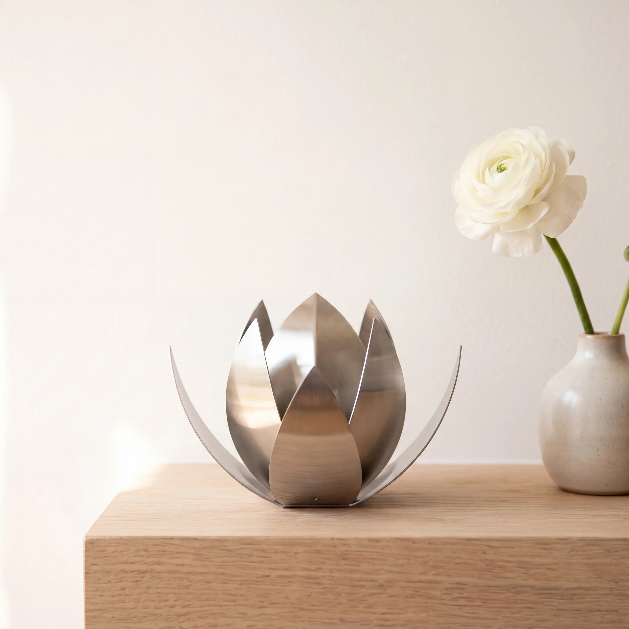 Lotus-Pet-Urn-for-Ashes-in-Stainless-Steel-keepsake_bud_vase