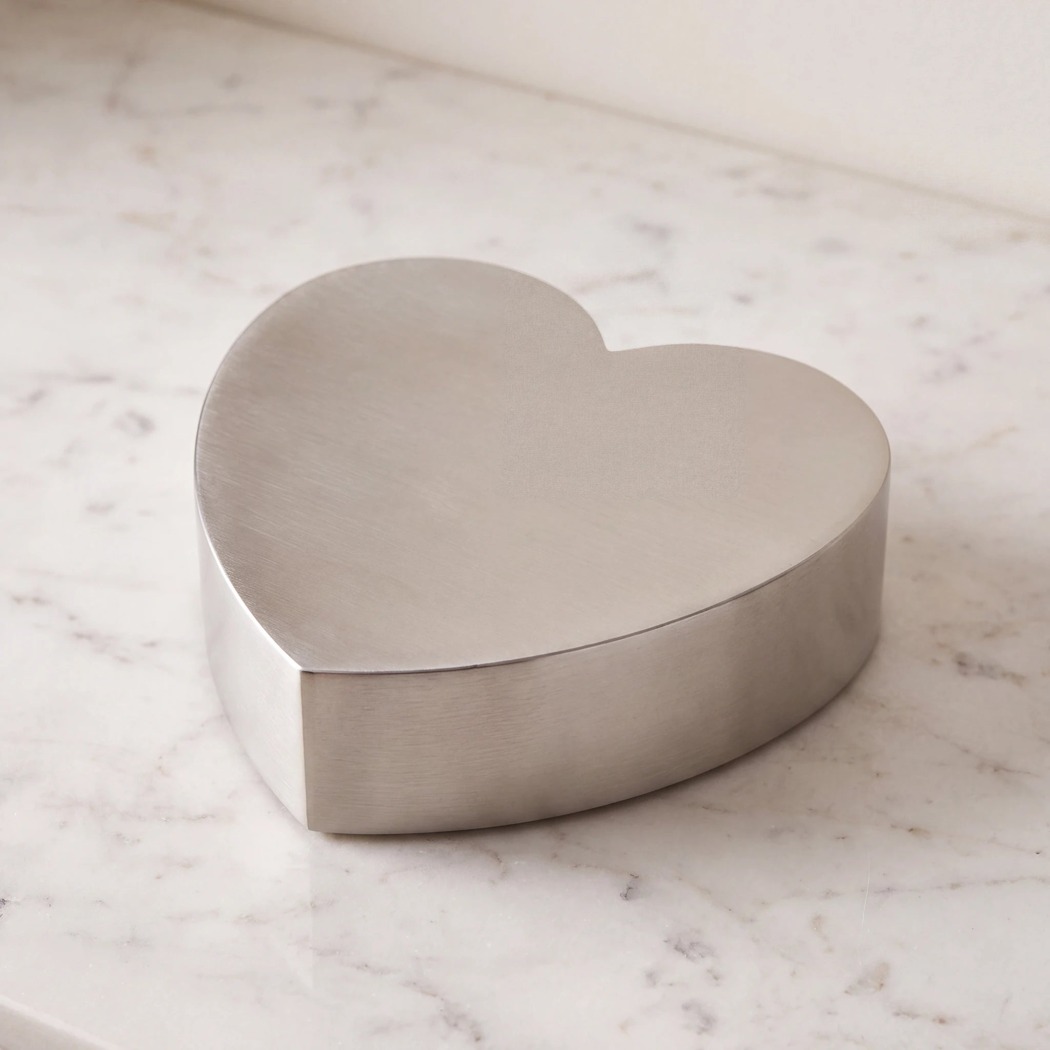 Love-Heart-Adult-Cremation-Urn-for-Ashes-in-Stainless-Steel-On-Marble