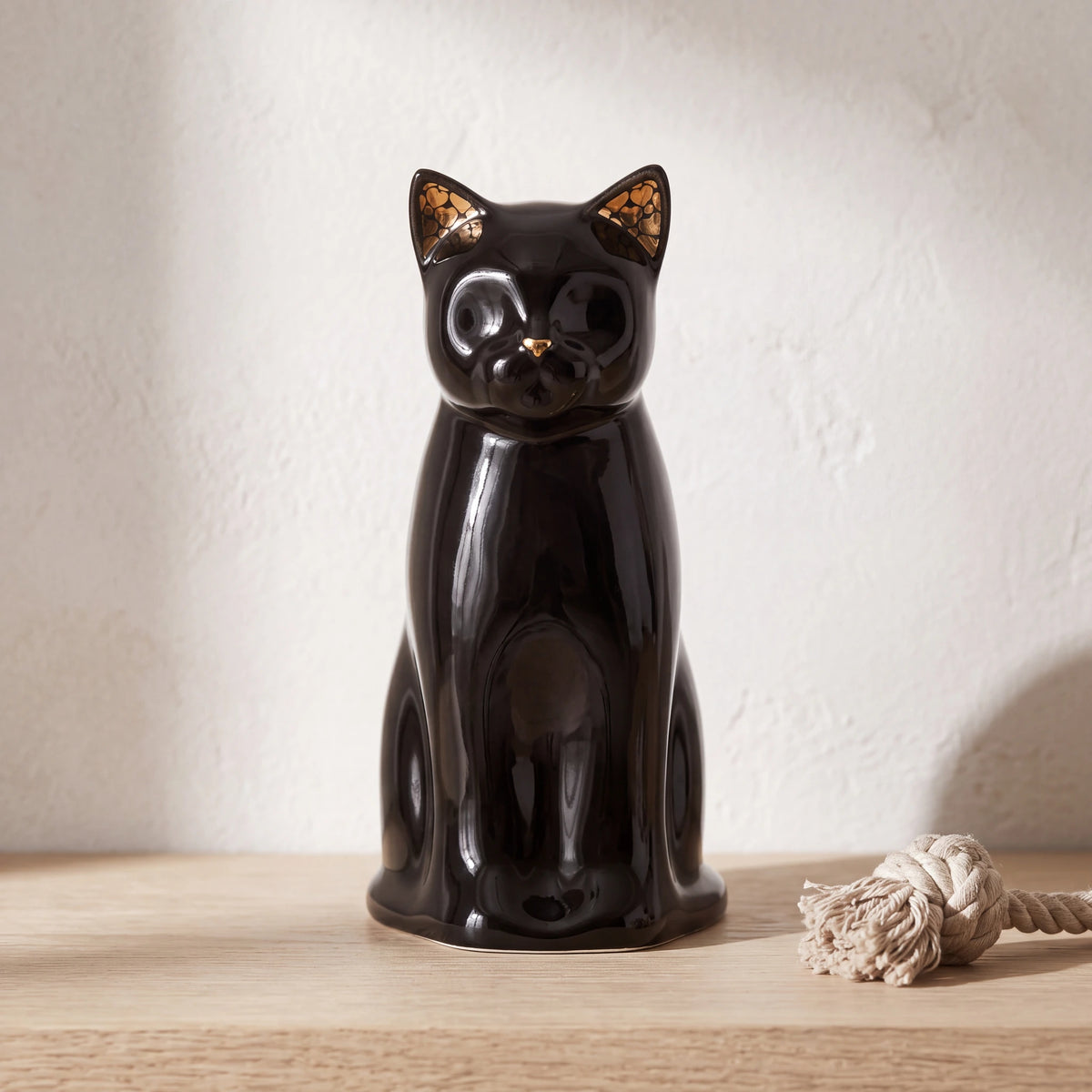 Meow-Cat-Pet-Urn-for-Ashes-in-Black-pet_soft_toy_shelf