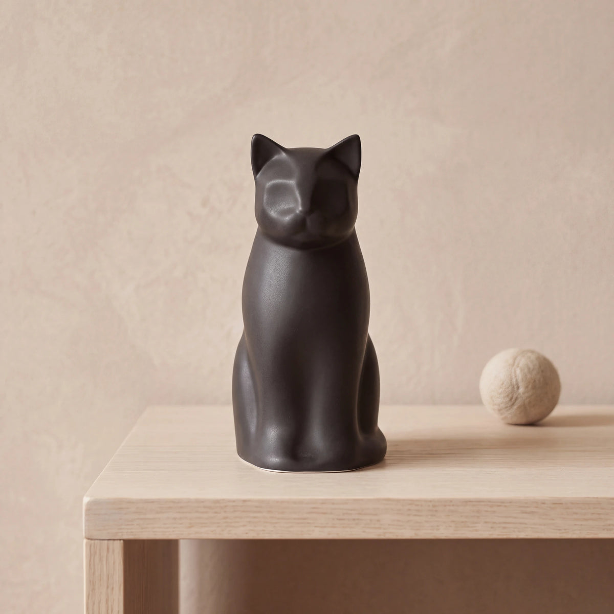 Meow-Cat-Pet-Urn-for-Ashes-in-Matte-Grey-pet_console_ball