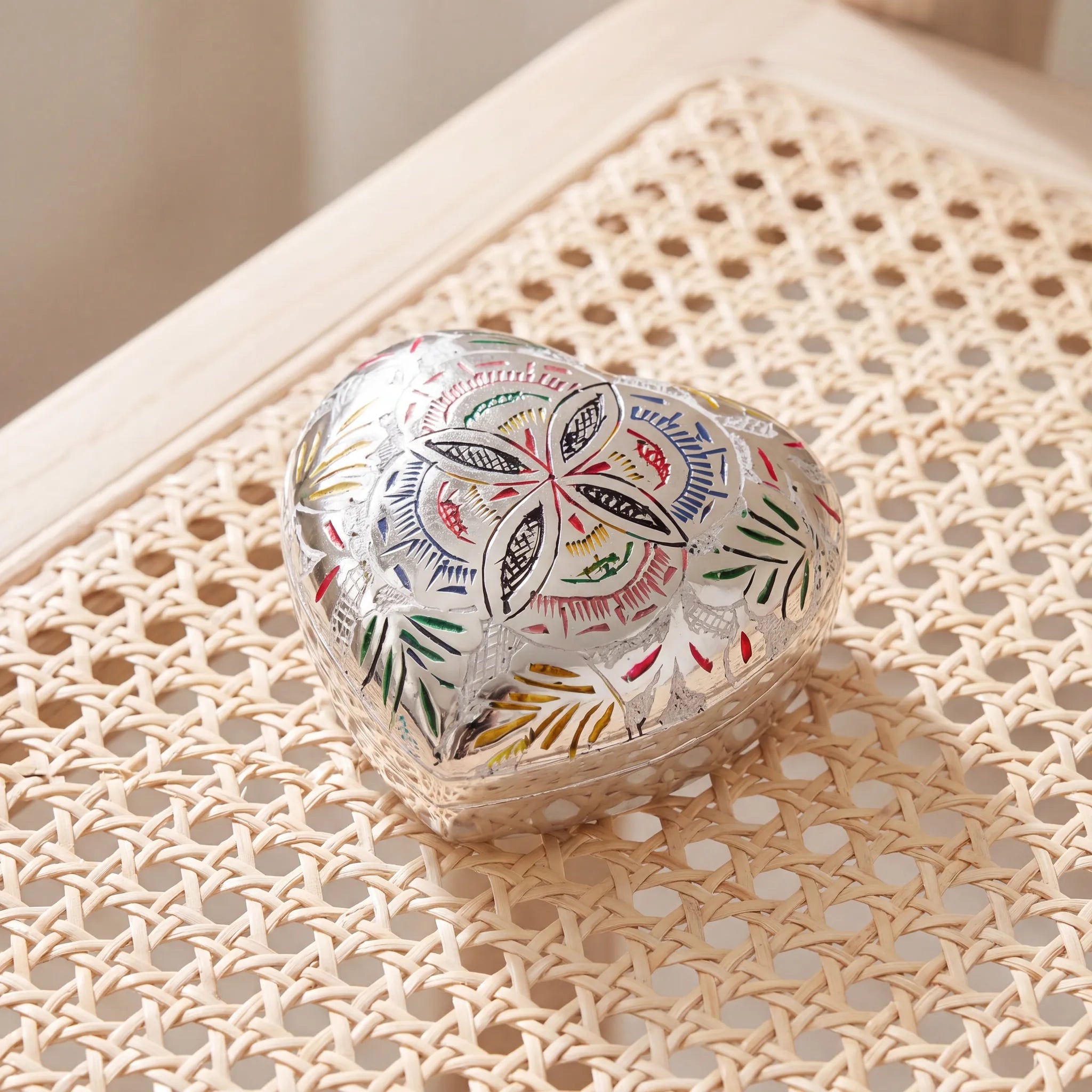 Mosaic-Heart-Keepsake-Urn-for-Ashes-in-Silver-and-Multicolour-heart_cane_above