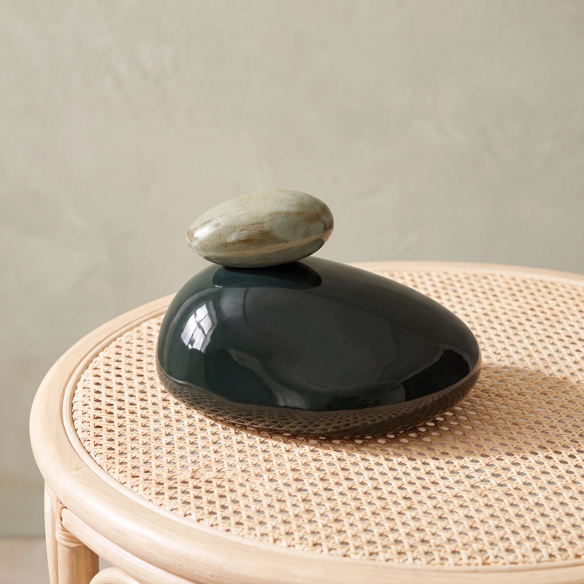 Pebbles Adult Cremation Urn for Ashes in Green