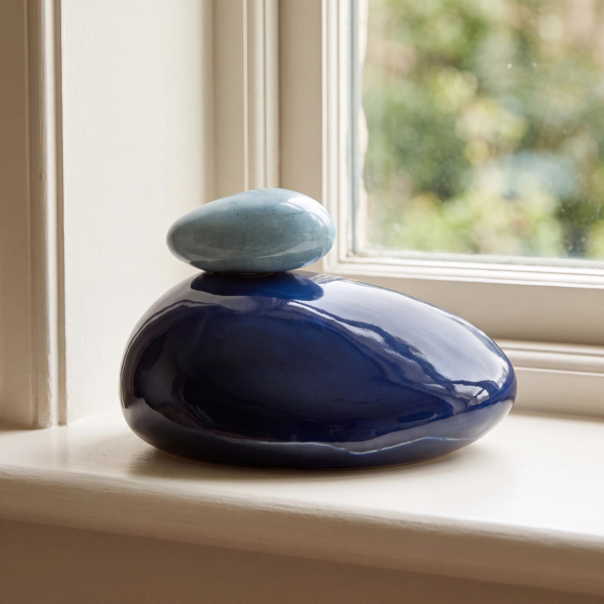 Pebbles Adult Cremation Urn for Ashes in Metallic Blue