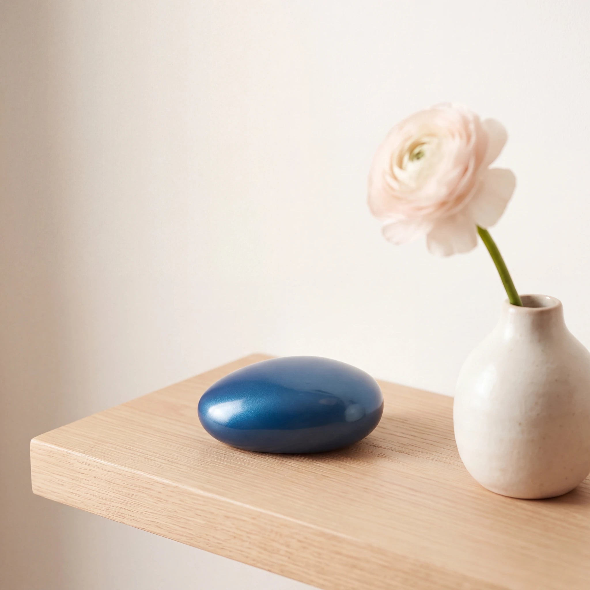 Pebbles-Small-Urn-for-Ashes-in-Metallic-Blue-keepsake_bud_vase