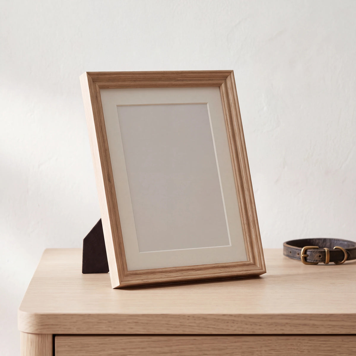 Pet-Memorial-Photo-Frame-in-Light-Oak-Medium-Ready-for-Your-Photo
