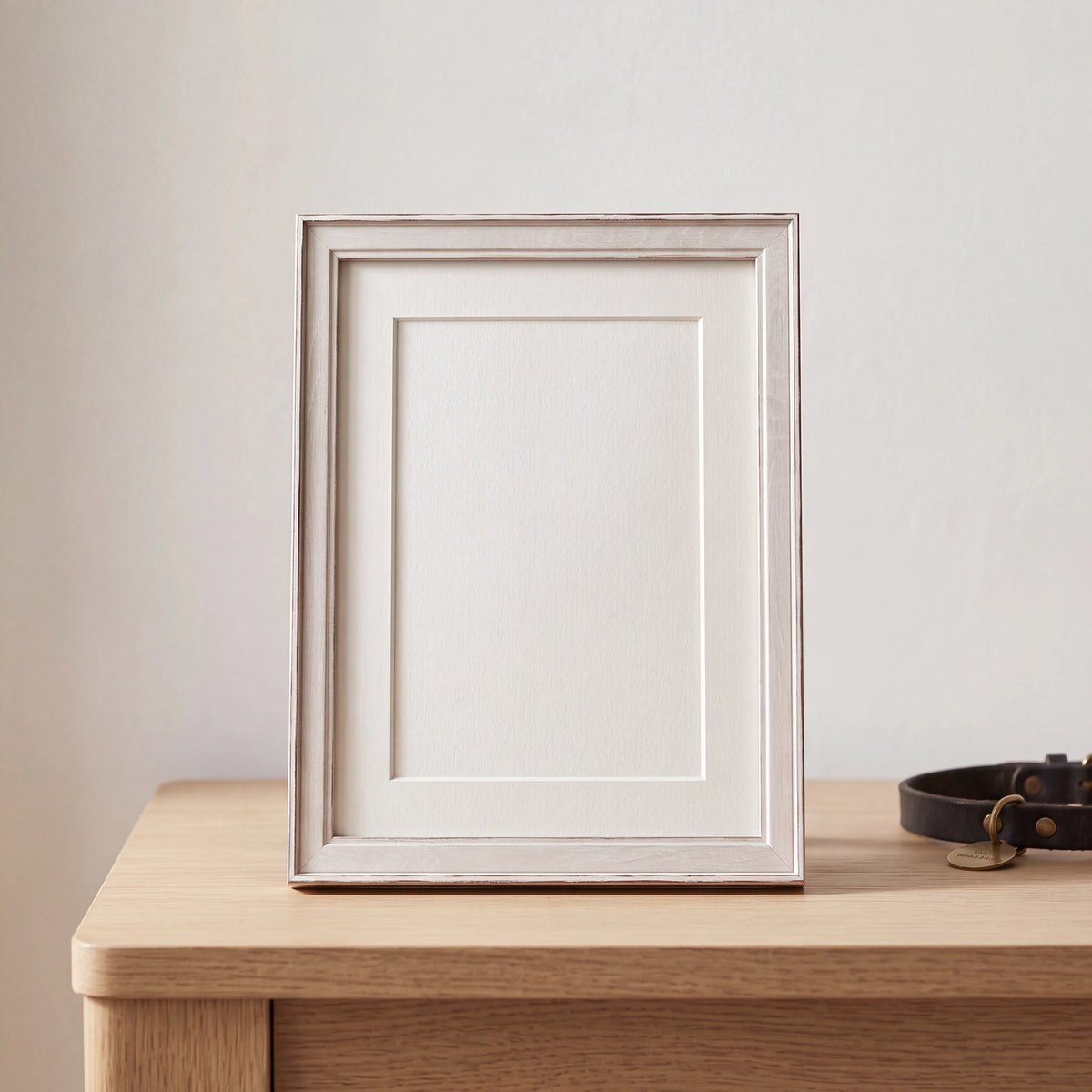 Pet-Memorial-Photo-Frame-in-White-Large-Ready-for-Your-Photo