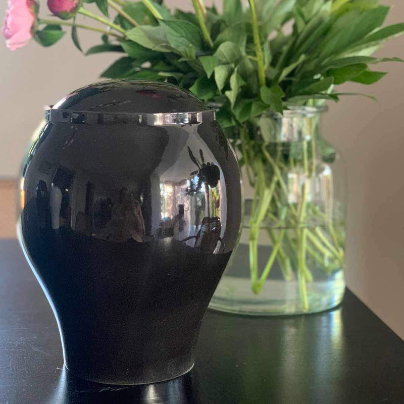 Pure Black Classic Adult Cremation Urn for Ashes