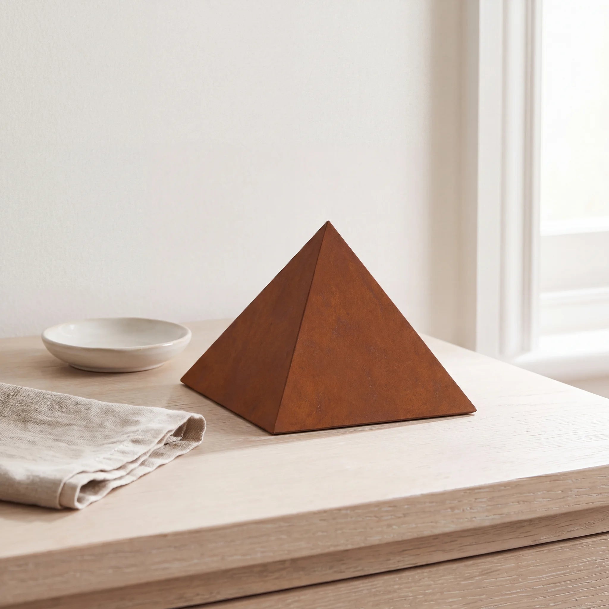 Pyramid-Extra-Small-Urn-for-Ashes-in-Corten-Steel-keepsake_ring_dish