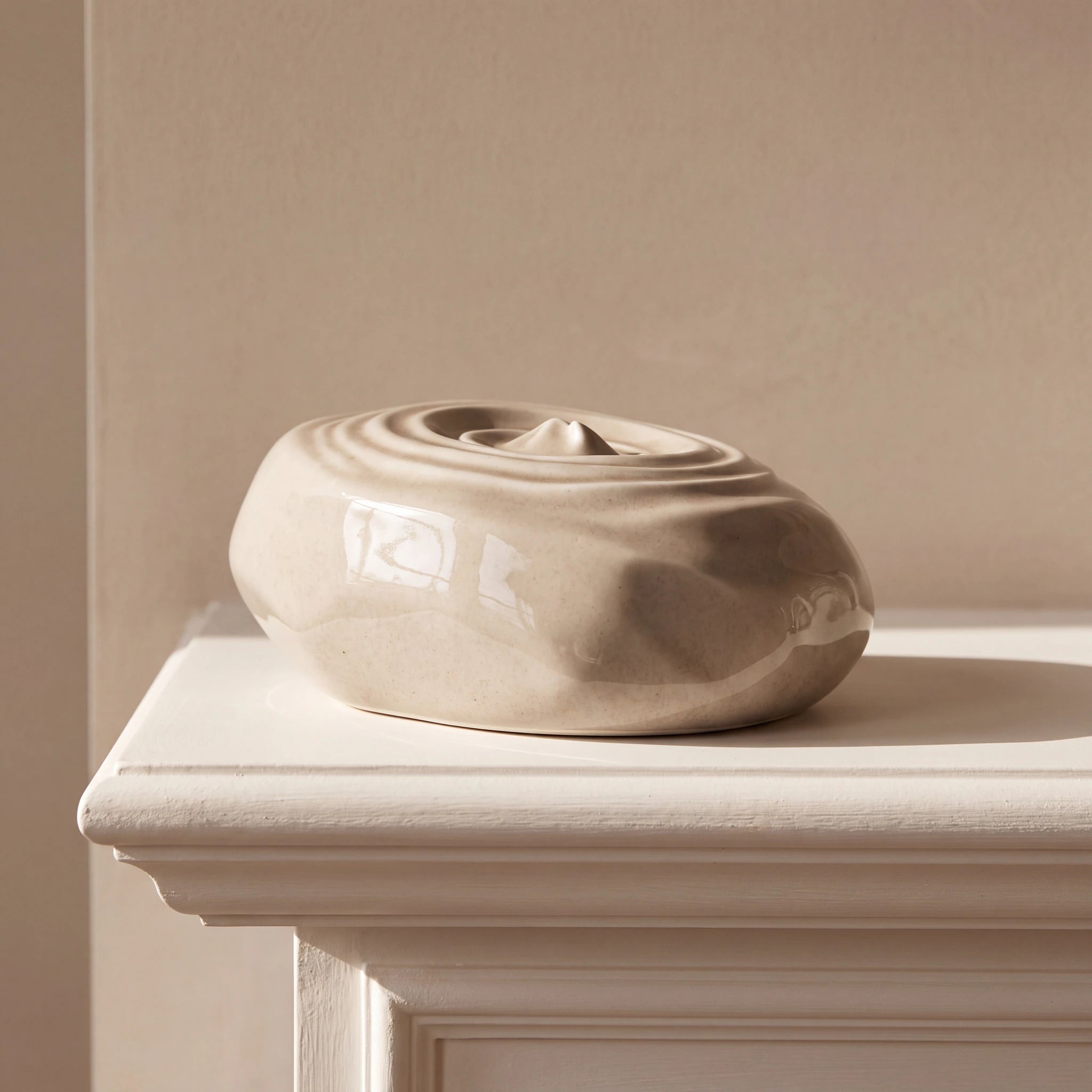 Ripples Adult Cremation Urn for Ashes in Beige Grey