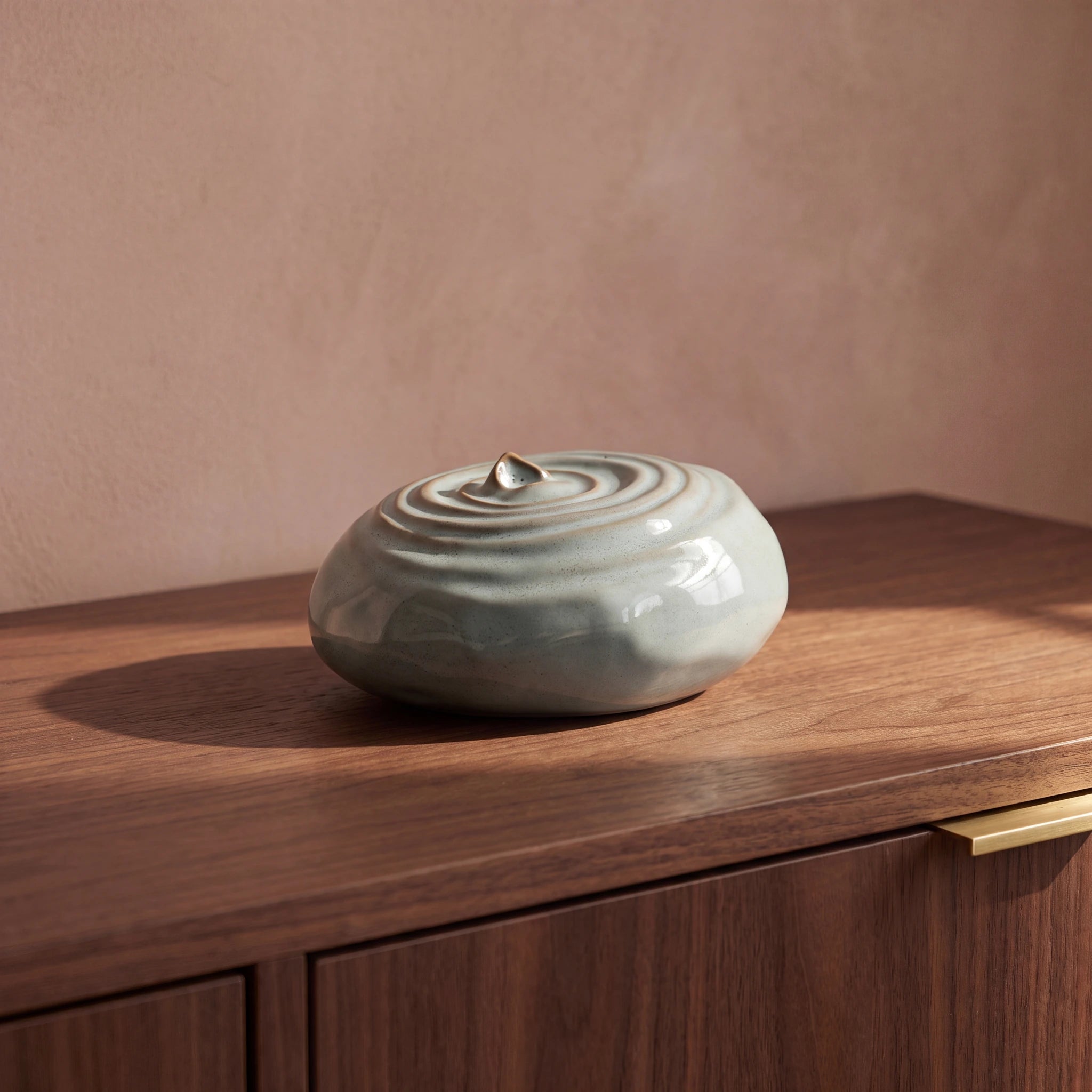 Ripples Adult Cremation Urn for Ashes in Oily Green