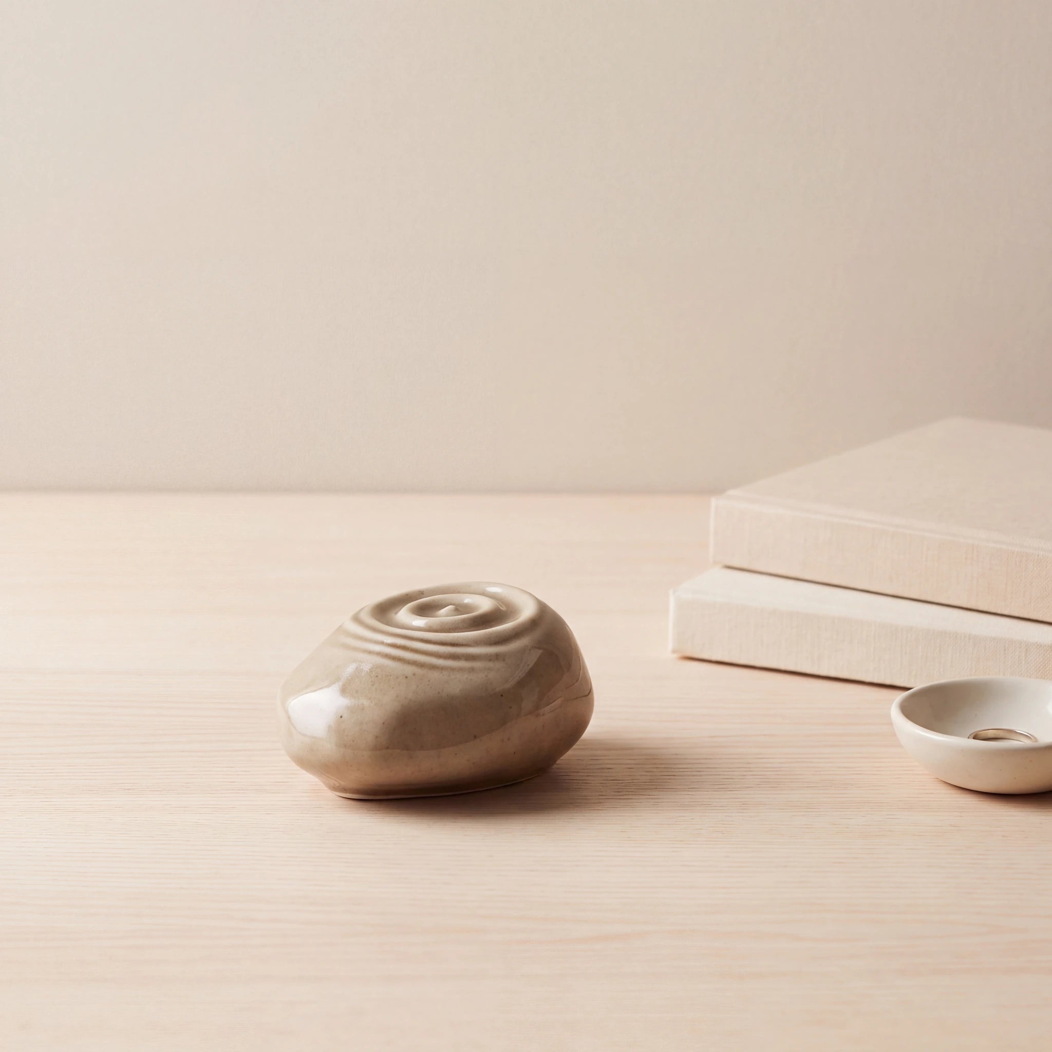 Ripples-Small-Urn-for-Ashes-in-Dark-Beige-keepsake_books_dish-Left-Angle