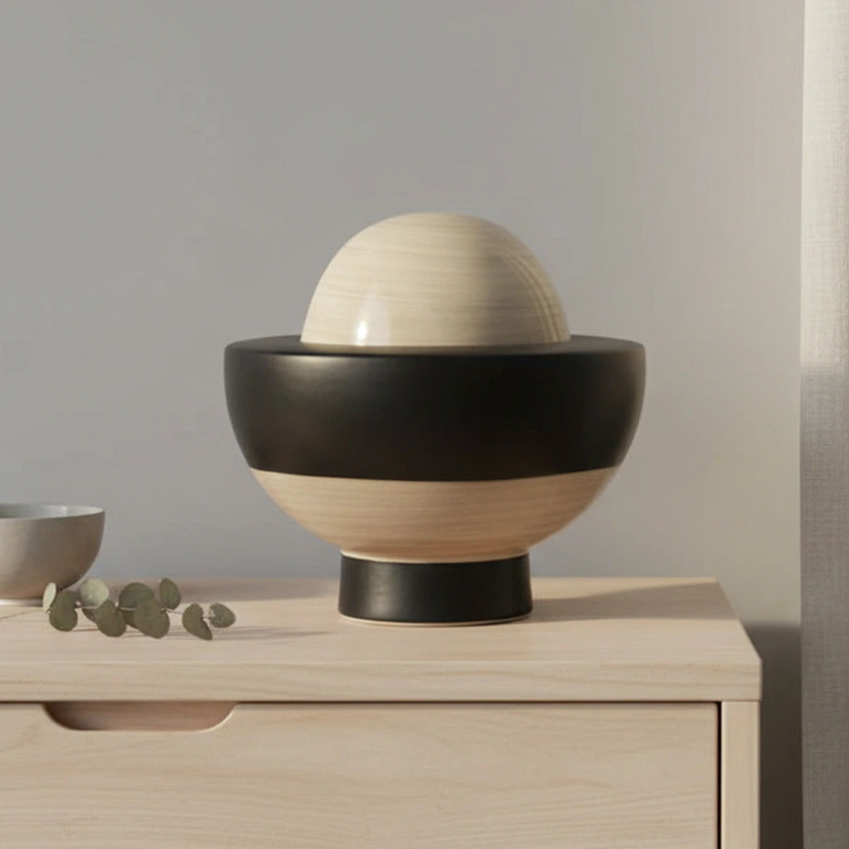 Saturn Adult Cremation Urn for Ashes
