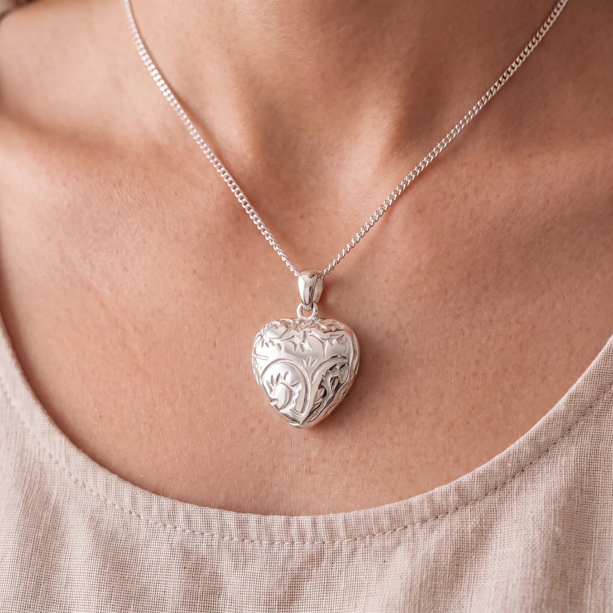 Self-fill-Flourish-Heart-Memorial-Ashes-Pendant-Worn
