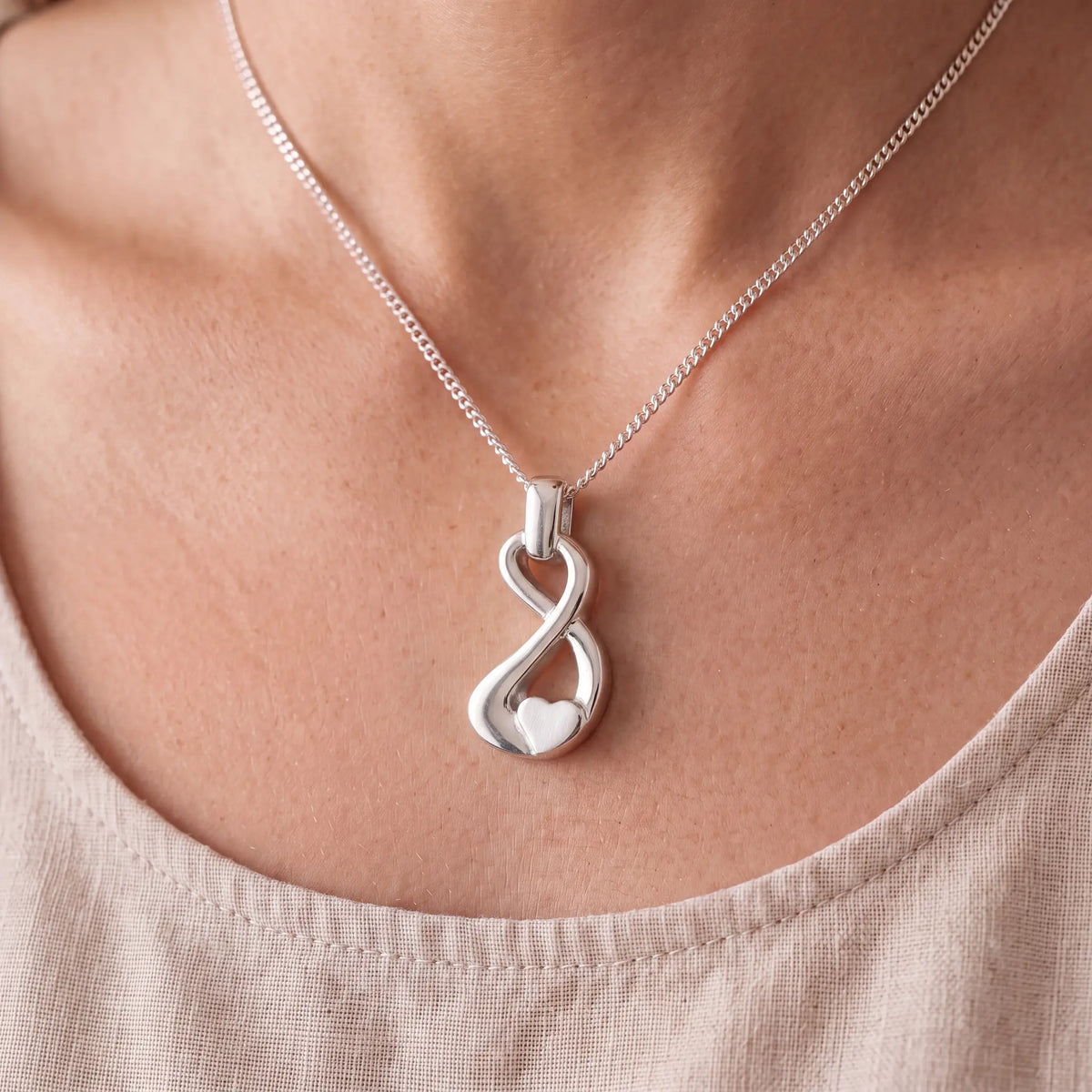 Self-fill-Infinity-Heart-Memorial-Ashes-Pendant-Worn