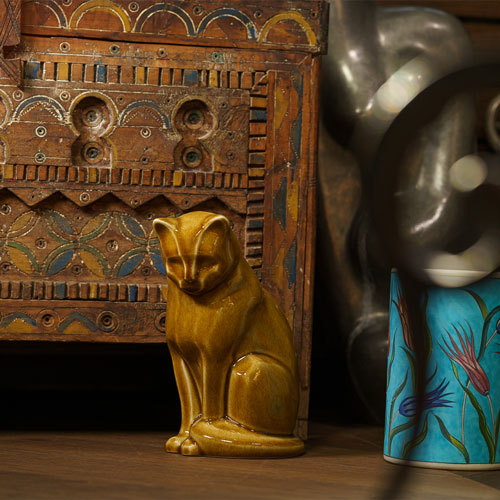 Sitting Cat Urn for Ashes in Dark Sand