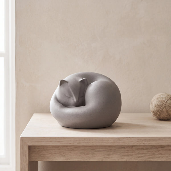 Sleeping-Cat-Urn-for-Ashes-in-Grey-pet_console_ball
