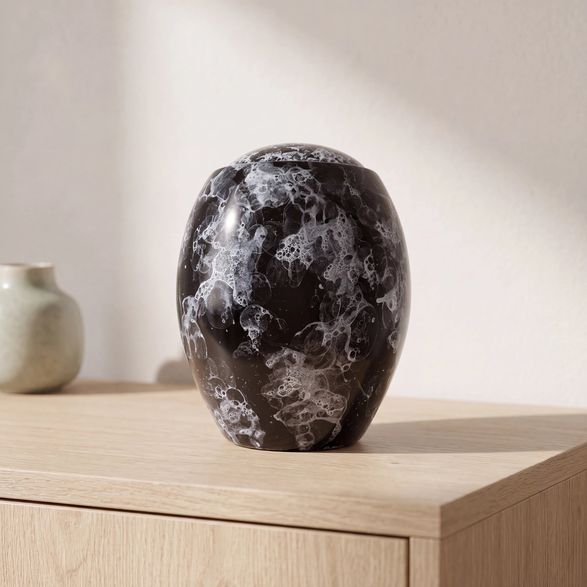 Splash Modern Adult Cremation Urn for Ashes in Black