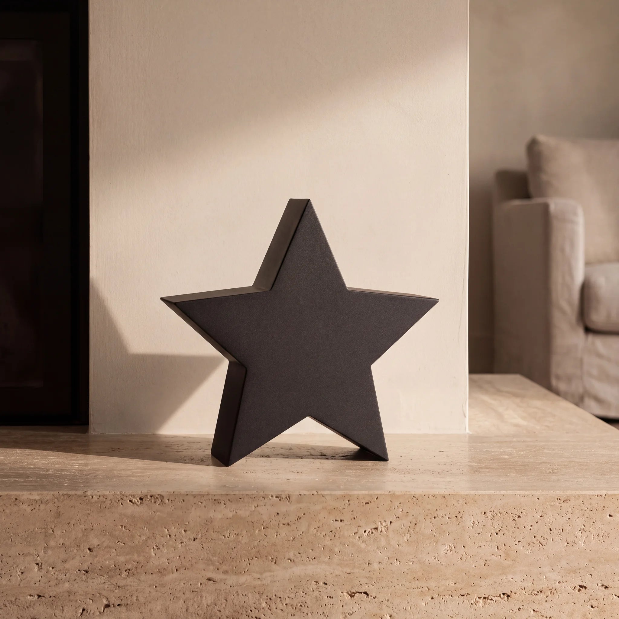 Star-Adult-Cremation-Urn-for-Ashes-in-Matte-Black-Stainless-Steel-amto_hearth