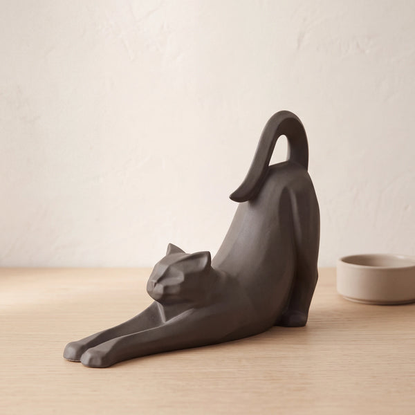 Stretching-Cat-Urn-for-Ashes-in-Charcoal-Grey-pet_bowl_ledge