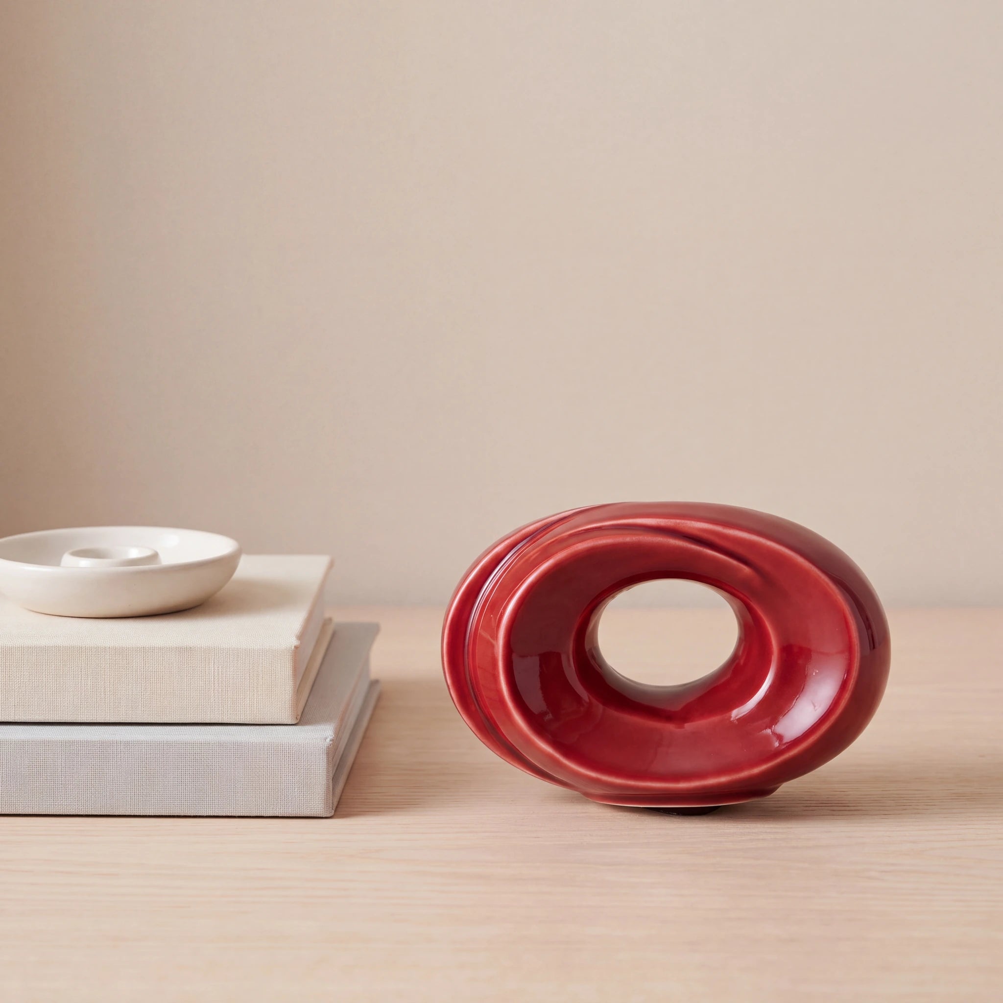 The-Passage-Small-Urn-for-Ashes-in-Red-keepsake_books_dish-Left-Angle