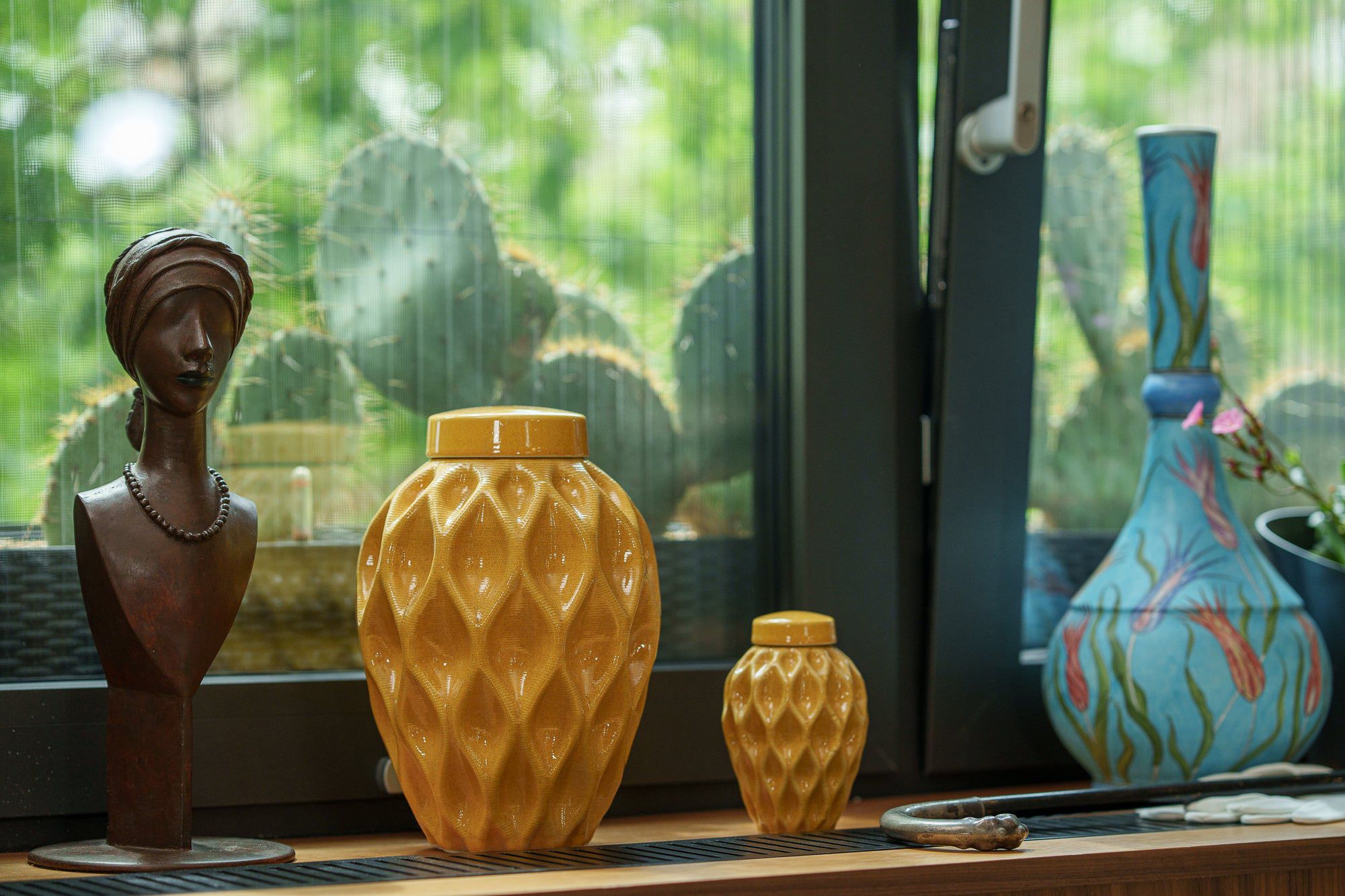 Echo Adult Cremation Urn for Ashes in Amber Yellow
