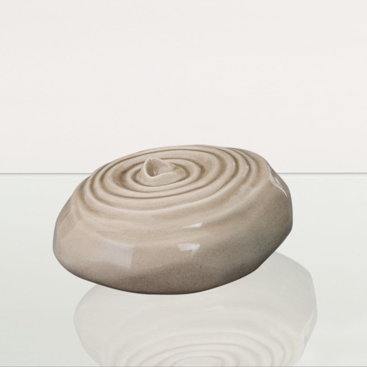 Ripples Adult Cremation Urn for Ashes in Beige Grey
