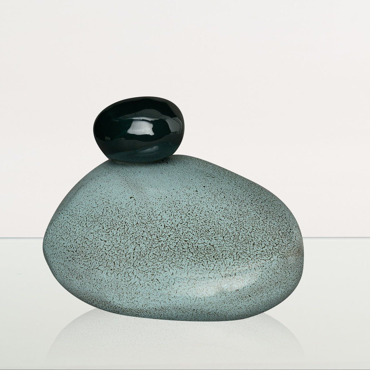 Pebbles Adult Cremation Urn for Ashes in Oily Green Melange