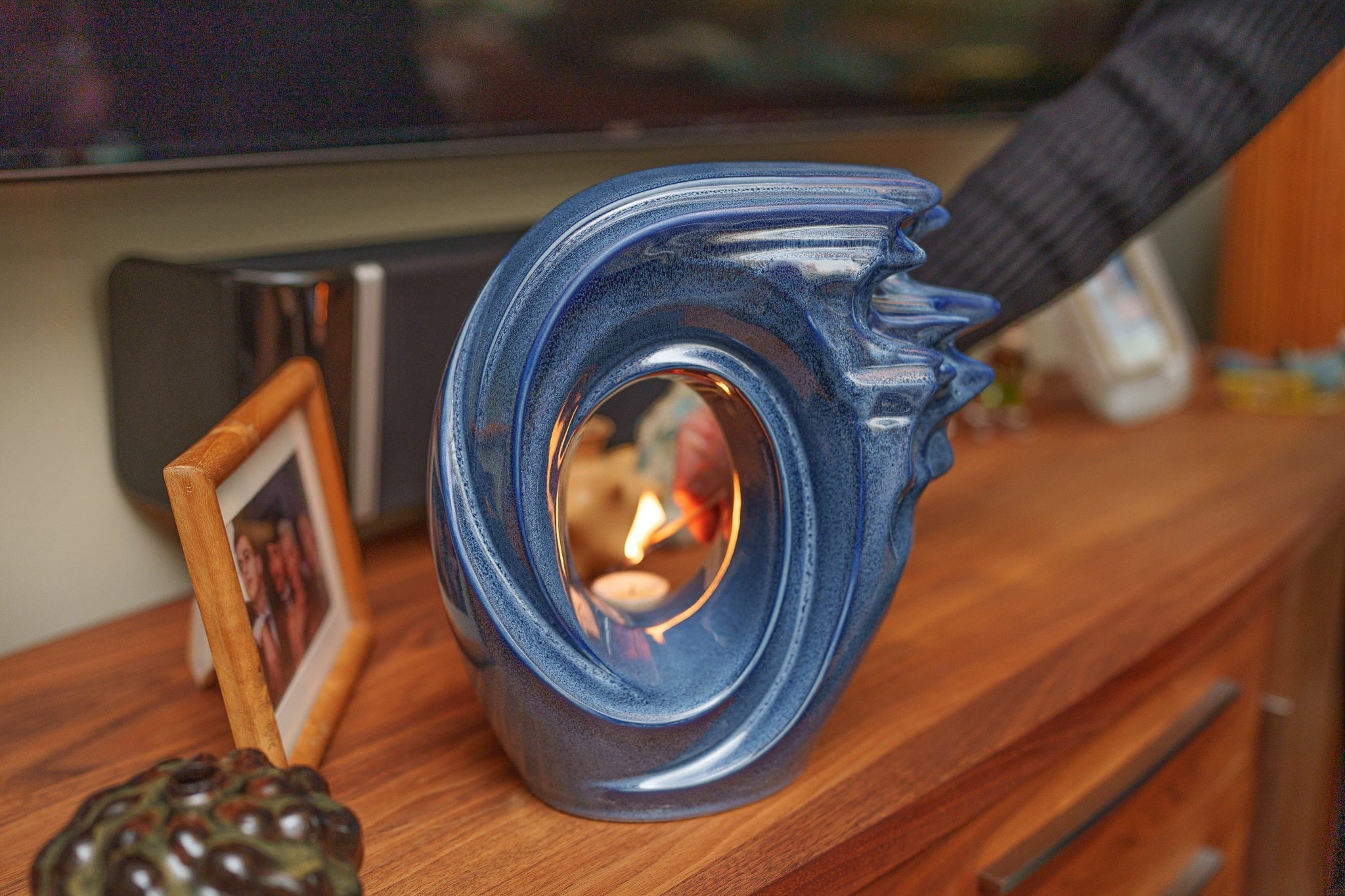Zephyr Adult Cremation Urn for Ashes in Blue