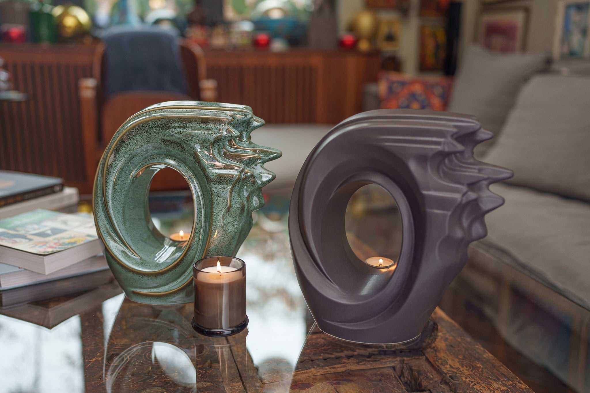 Zephyr Adult Cremation Urn for Ashes in Pink