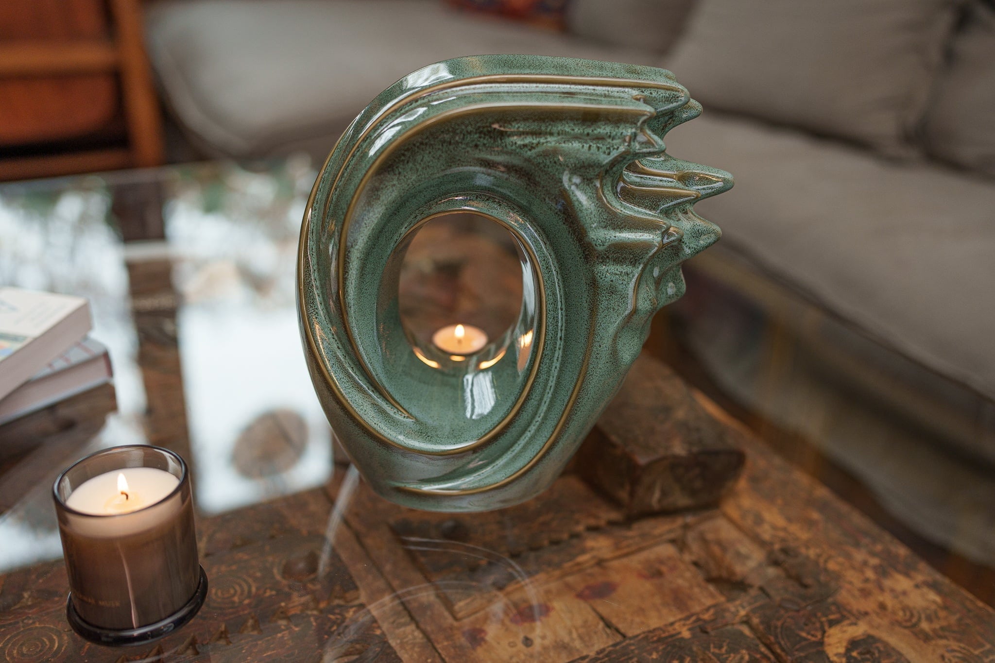Zephyr Adult Cremation Urn for Ashes in Oily Green